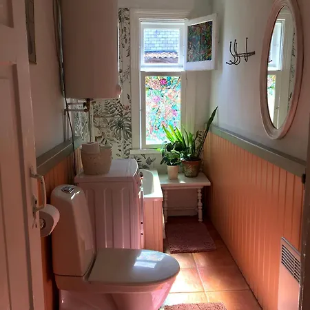 Апартаменты Romantic Seaside House