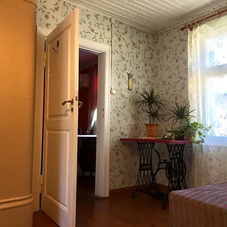 Апартаменты Romantic Seaside House